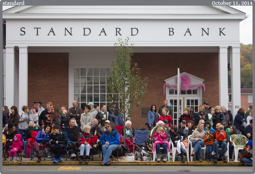 standard, taken 2014-10-11 || Canon Canon EOS REBEL T2i | 45mm | 1/60s @ f/5