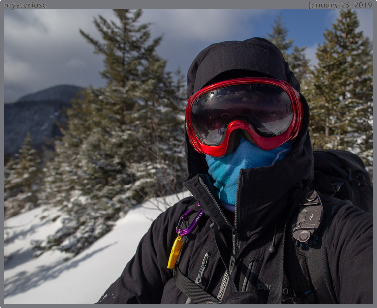 mysterioso, taken 2019-01-25 || Canon Canon EOS 6D | 24mm | 1/1600s @ f/7.1