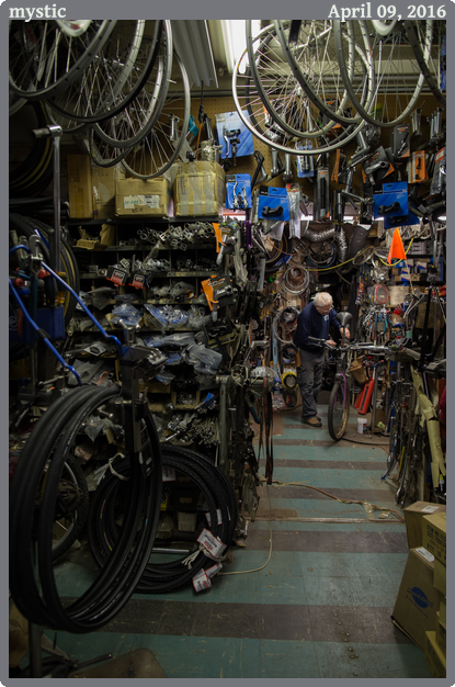 mystic, taken 2016-04-09 || Canon Canon EOS 6D | 24mm | 1/20s @ f/3.5