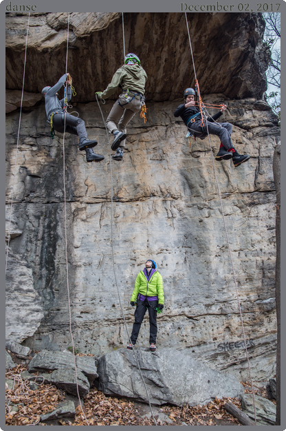 danse, taken 2017-12-02 || Canon Canon EOS 6D | 24mm | 1/250s @ f/5.6