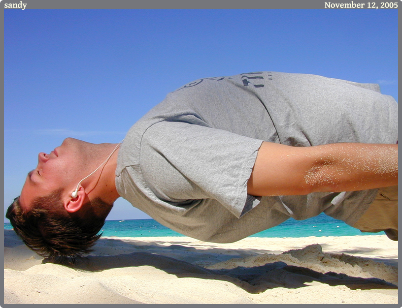 sandy, taken 2005-11-12 || NIKON E950 | 7.2 | 1/321s @ f/7.4