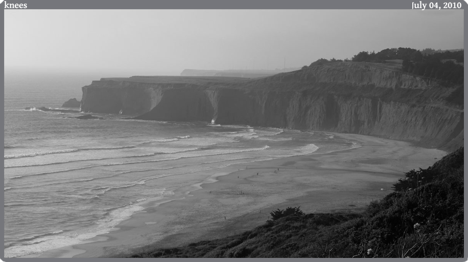 knees, taken 2010-07-04 || Canon Canon EOS REBEL T2i | 50mm | 1/200s @ f/13