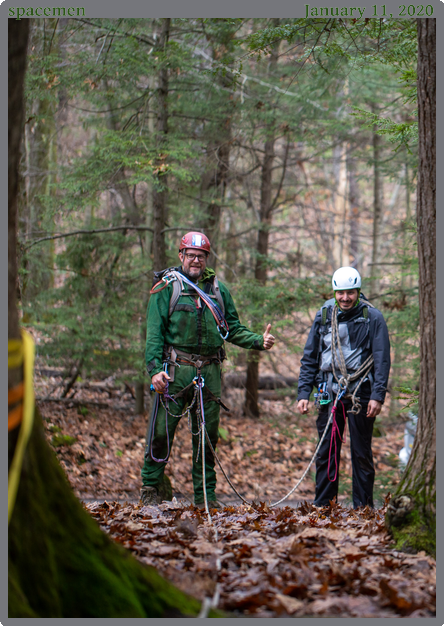 spacemen, taken 2020-01-11 || Canon Canon EOS 6D | 100mm | 1/125s @ f/2.8