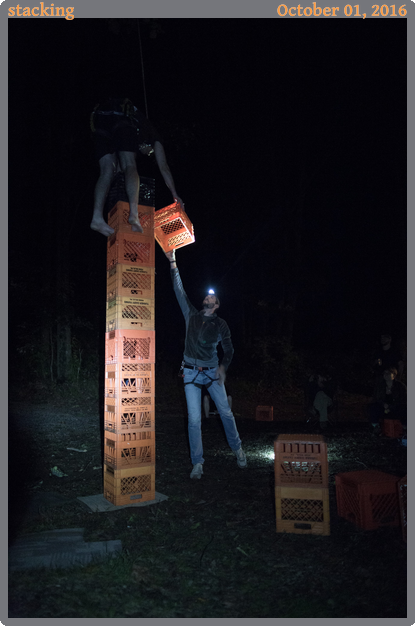 stacking, taken 2016-10-01 || Canon Canon EOS 6D | 24mm | 1/50s @ f/1.4