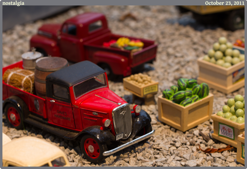 nostalgia, taken 2011-10-23 || Canon Canon EOS REBEL T2i | 100mm | 1/13s @ f/5.6