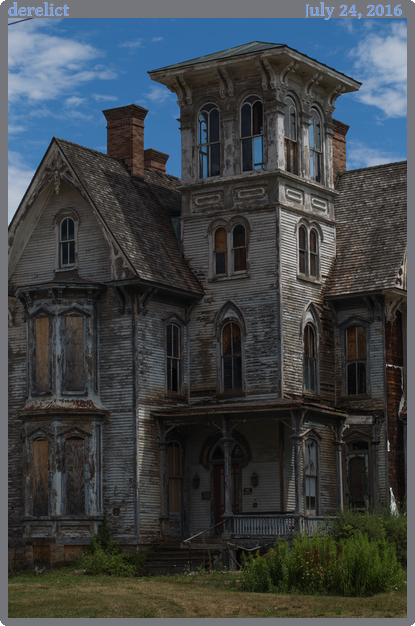 derelict, taken 2016-07-24 || Canon Canon EOS 6D | 100mm | 1/500s @ f/5.6