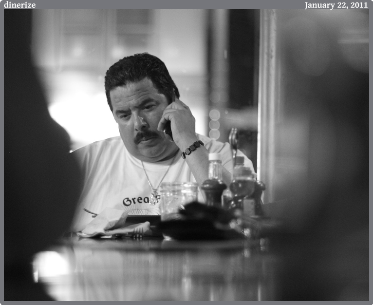 dinerize, taken 2011-01-22 || Canon Canon EOS REBEL T2i | 50mm | 1/30s @ f/1.4