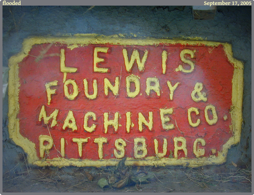 flooded, taken 2005-09-17 || NIKON E950 | 7.9 | 1/57s @ f/4.6